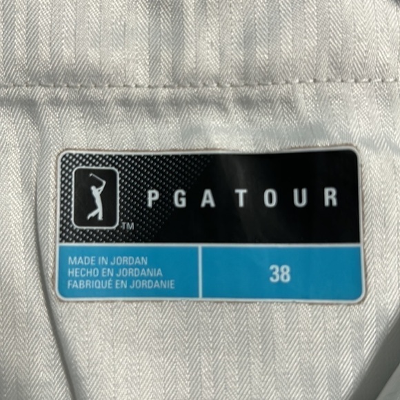 PGA Tour Golf Men’s Shorts Flat Front Tan Shorts Pockets Size-38 EUC - Picture 3 of 3